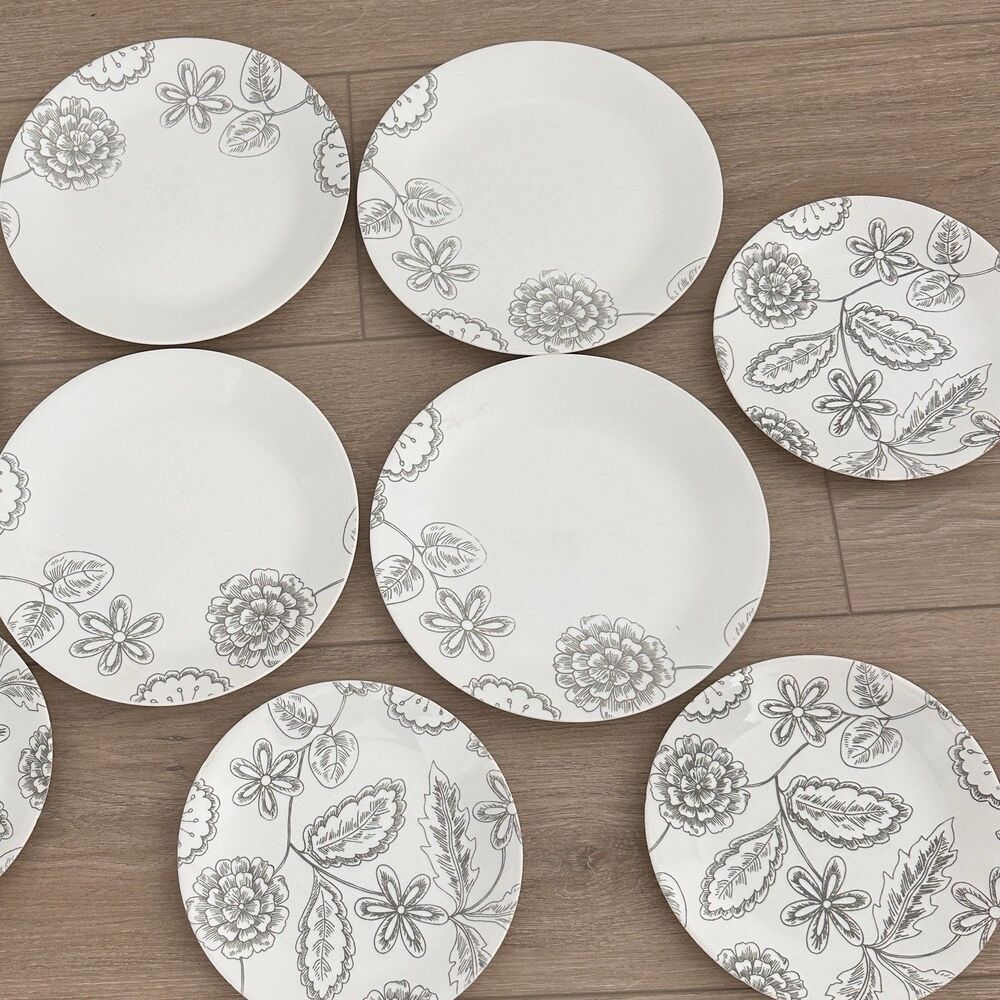 8 Corelle Vive Reminisce Dinner Lunch Dessert Plate Floral Service for 4 READ